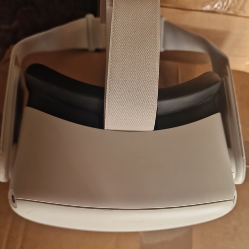 Oculus quest headset only - quest, 2