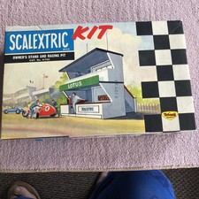 SCALEXTRIC K702 Owners Stand & Racing Pit Kit (Complete)