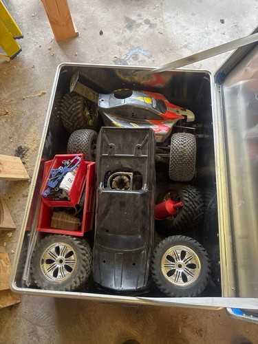 Hpi savage and kyosho inferno - hpi,