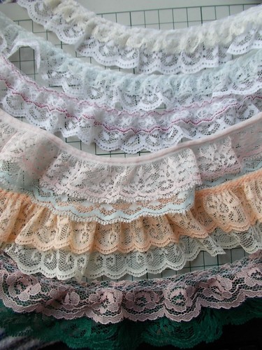 Double layered gathered - gathered, lace