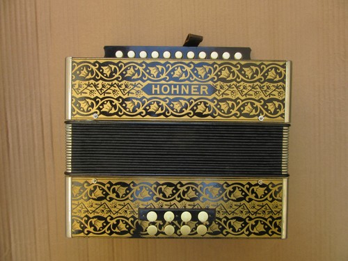 Vintage hohner 2 - c/f, row