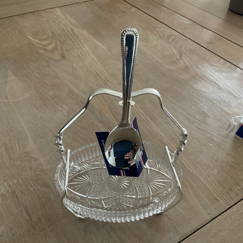 Vintage queen anne - queen,