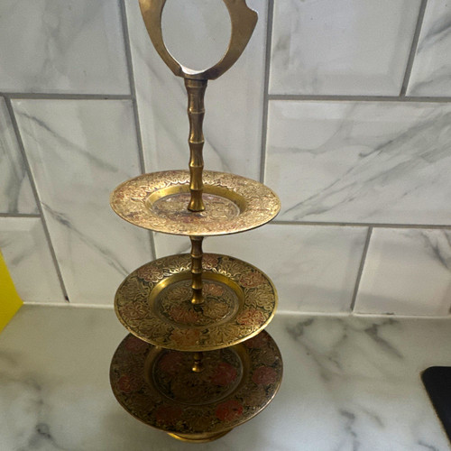 Vintage tier round metal - vintage,