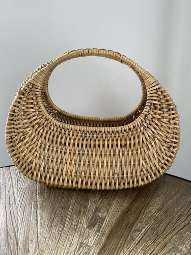 Vintage gondola shaped - gondola-shaped, wicker