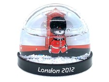 Magnetic Snow Globe London