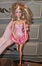 Barbie Fashionistas Shopping