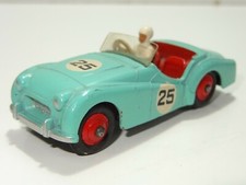 Dinky 111 TRIUMPH TR2 (290)