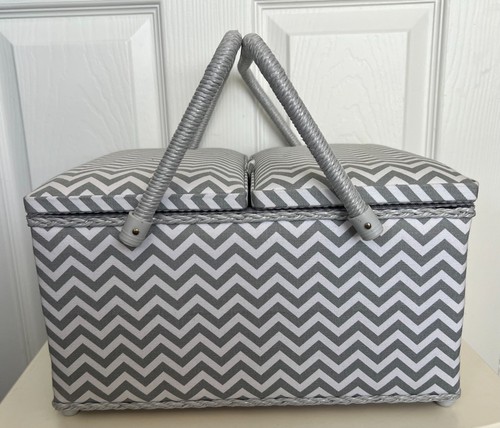 Grey white chevron twin lid - chevron,