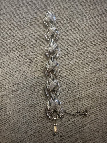 Vintage jewelcraft signed - vintage,