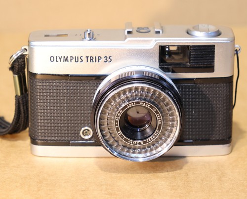 Olympus trip compact 35mm - 35,