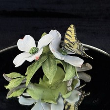 1982, by Ian D. Loe "The Tiger