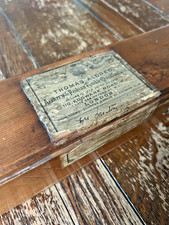 Antique Aldred arrow box plus period arrows vintage archery