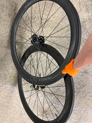 Planet tubular track - x,