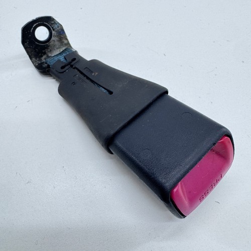 Suzuki swift seat belt buckle - suzuki,