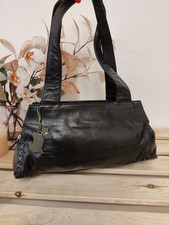 RADLEY BLACK HANDBAG SHOULDER BAG ZIP FASTEN DOG TAG CHARM WOMENS WORK PURSE