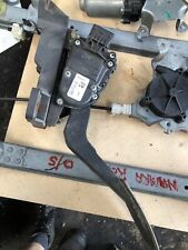 NISSAN NAVARA ACCELERATOR
