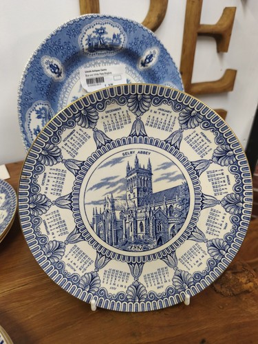 Calendar plate ringtons - plate,