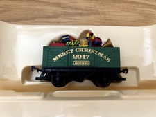 HORNBY 00 Gauge 7 Plank Wagon Christmas 2017 R6825