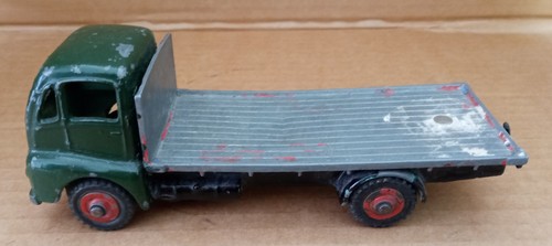 Dinky toys guy warrior - dinky,