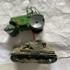 VINTAGE TRIANG MINIC TINPLATE