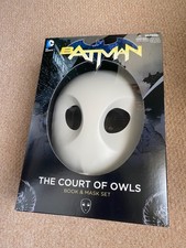 BATMAN COURT OF OWLS GRAPHIC NOVEL AND MASK SET, BOXED, DC COMICS NEW 52