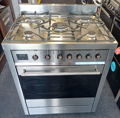 Smeg symphony 70cm single oven - 70cm,