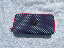 Kipling Uzario polka dot