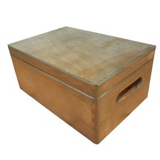 Wooden Box in Four Types, Hand