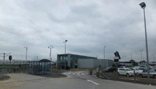 Photo 6x4 Car hire centre