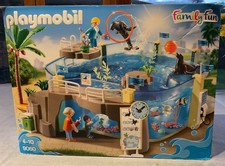 PLAYMOBIL Family Fun Aquarium With Fillable Water Enclosure (9060)