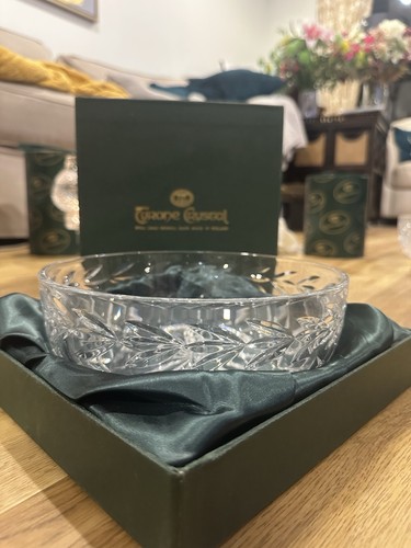 Tyrone irish crystal hand - hand, cut