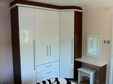 fitted bedroom furniture