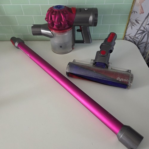 Dyson handheld cordless - v7,