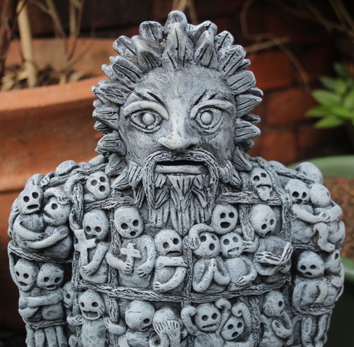 Wicker man garden - garden, statue
