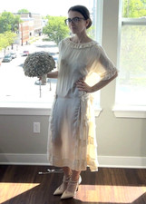 Vintage 1920s Creamy Ecru Drop