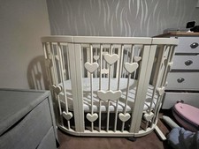 baby cot, in good condition