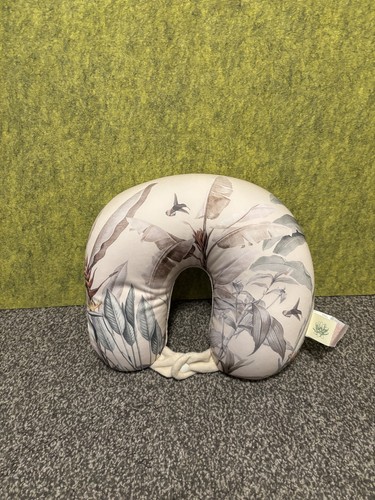 Shaped head neck - u-shaped, travel
