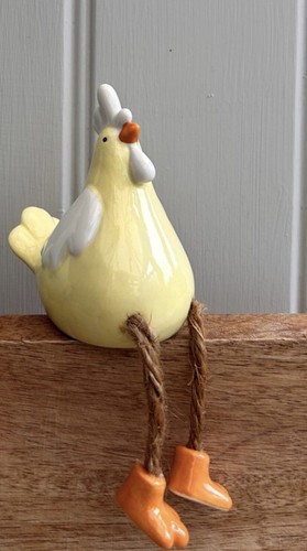 Small pastel ceramic chicken - pastel,