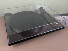 REGA PL1 BLACK TURNTABLE