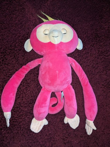 Wow wee fingerlings - wow, bella