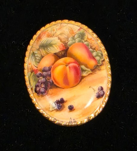 Aynsley brooch fine bone china - brooch,