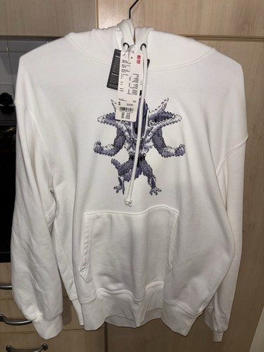 Uniqlo dragon graphic hoodie - dragon,