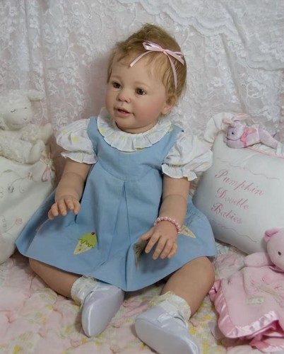 Realistic reborn baby doll - 28"realistic,