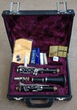 BOOSEY AND HAWKES GRENADILLA WOOD Bb CLARINET IN V GOOD CON WITH NEW EXTRAS.