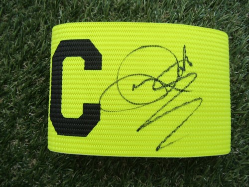 Iwan roberts hand signed - iwan,