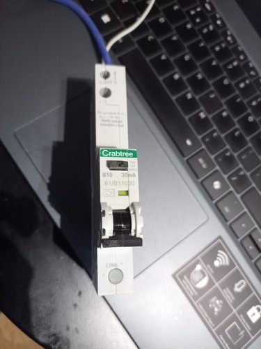 Crabtree rcbo starbreaker b10 - crabtree,