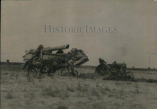 1919 press photo threshing - 1919,