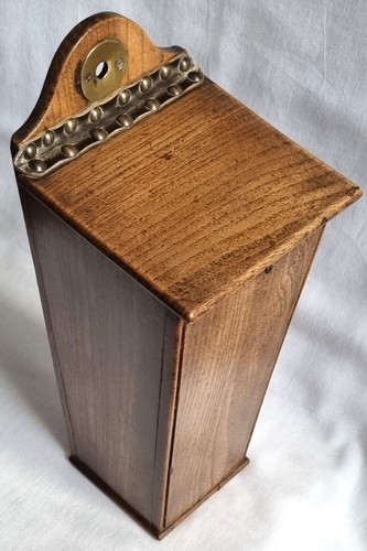 Antique elm candle - box, stud