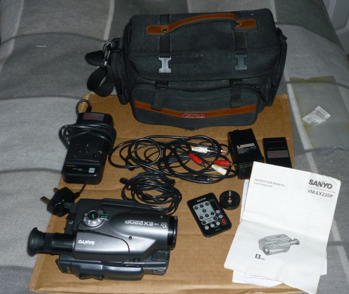 Sanyo ex220p camcorder - sanyo,
