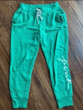 Victoria’s Secret Pink -